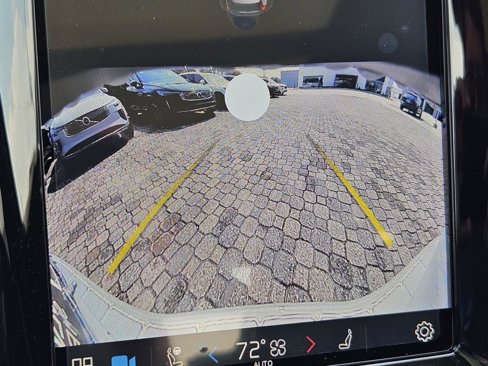 New 2025 Volvo XC60 B5 Core w/ Protection Package Premier image 17