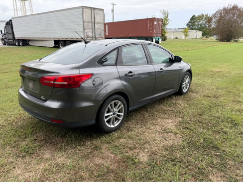 Used 2018 Ford Focus SE image 7
