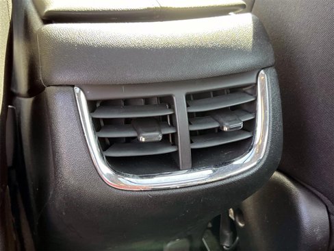 Used 2022 Chevrolet Malibu LT image 15