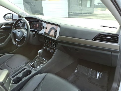 Used 2019 Volkswagen Jetta SEL Premium image 18