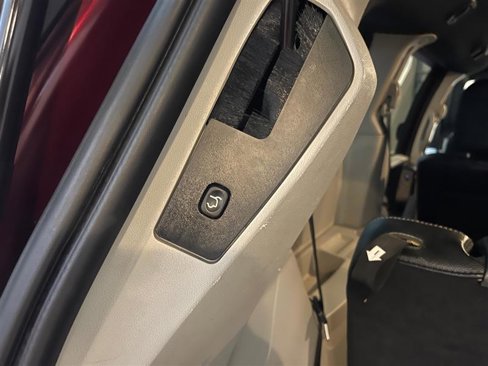 Used 2019 Dodge Grand Caravan SXT image 75