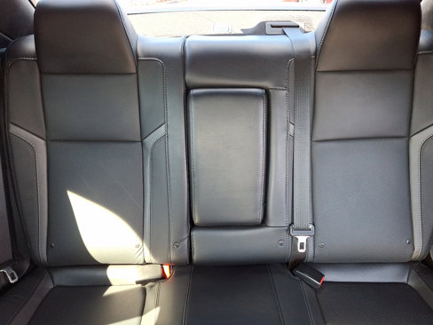 Used 2015 Dodge Challenger SXT Plus image 19