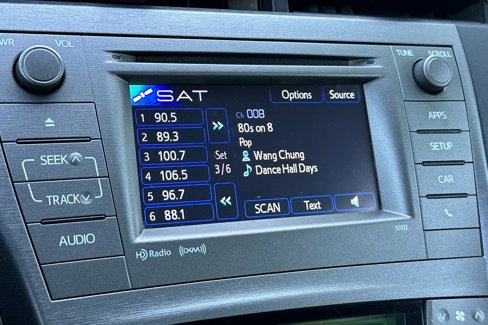 Used 2015 Toyota Prius Three image 18