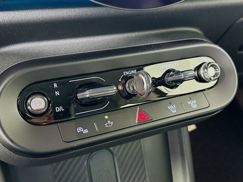 Certified 2025 MINI Cooper S image 15