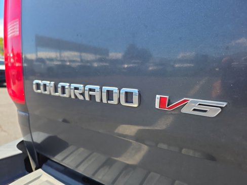 Used 2017 Chevrolet Colorado Z71 image 18