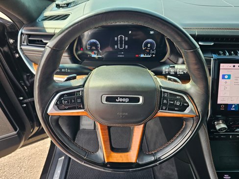 Used 2021 Jeep Grand Cherokee L Summit image 19