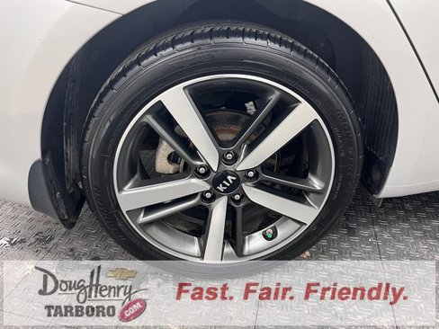 Used 2018 Kia Forte EX image 17