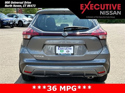 New 2025 Nissan Kicks Play S image 3
