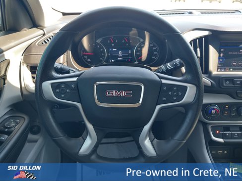 Used 2023 GMC Terrain SLE w/ Driver Convenience Package image 2