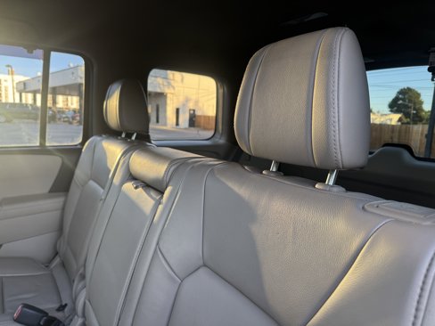 Used 2015 Honda Pilot Touring image 17