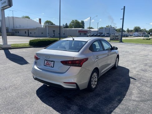 Used 2018 Hyundai Accent SE image 5