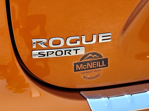 Used 2022 Nissan Rogue Sport SL image 29