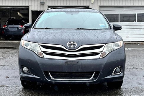 Used 2015 Toyota Venza XLE image 3