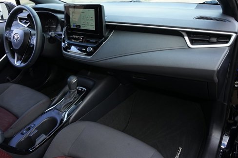 Used 2023 Toyota Corolla SE image 5