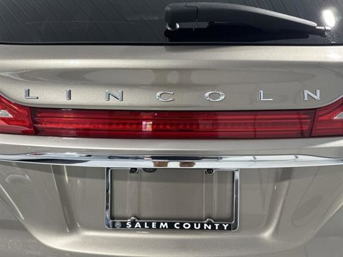 Used 2019 Lincoln MKC Select w/ Select Plus Package image 10