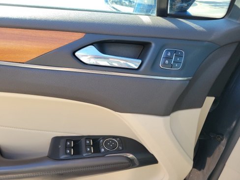 Used 2017 Lincoln MKC Select w/ Select Plus Package image 36