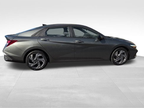 New 2025 Hyundai Elantra Sport image 8