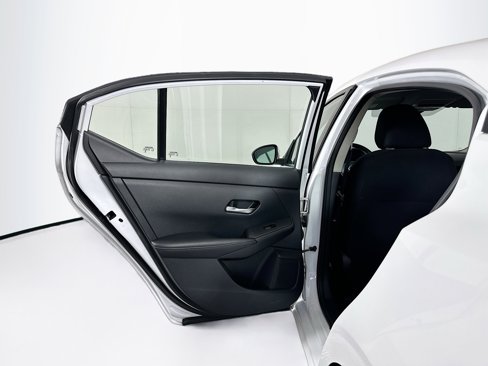Used 2022 Nissan Sentra SV image 25