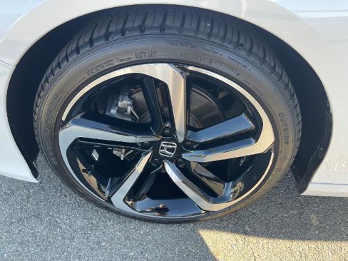 Used 2020 Honda Accord Sport image 16