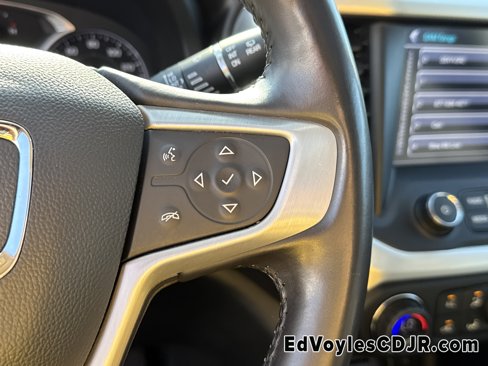 Used 2018 GMC Acadia SLT image 32