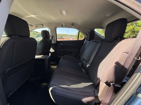 Used 2017 Chevrolet Equinox LT image 17