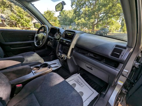 Used 2005 Honda CR-V LX image 17