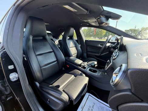 Used 2018 Mercedes-Benz CLA 250 image 14
