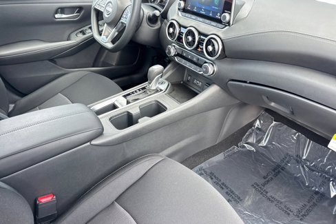 New 2025 Nissan Sentra SV w/ Trunk Package image 18