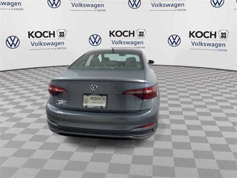 Used 2024 Volkswagen Jetta Sport image 7