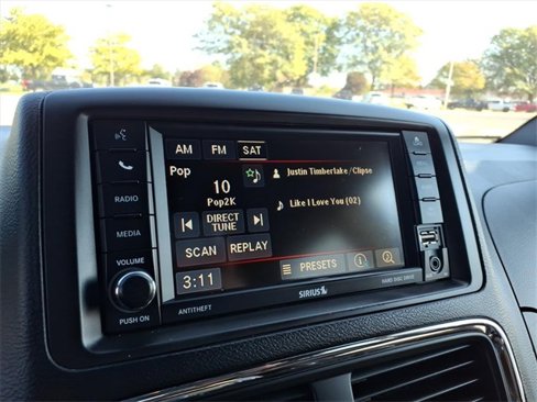 Used 2017 Dodge Grand Caravan SXT image 20