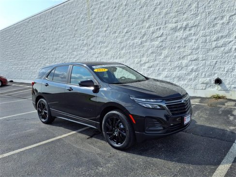 Used 2023 Chevrolet Equinox LS w/ LS Convenience Package image 5