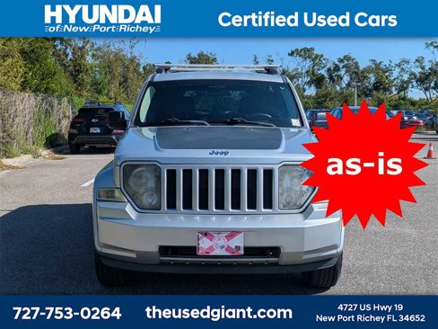 Used 2012 Jeep Liberty Arctic image 8