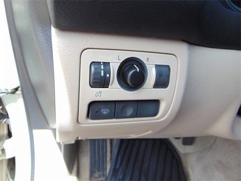 Used 2005 Subaru Outback 3.0R image 18