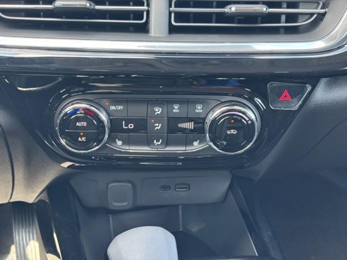 New 2025 Chevrolet Trax ACTIV w/ Driver Confidence Package image 11