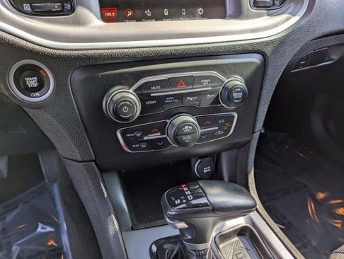 Used 2022 Dodge Charger SXT w/ Blacktop Package image 26