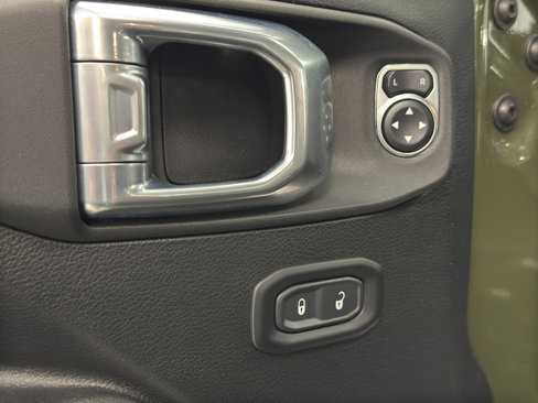 Used 2021 Jeep Wrangler Unlimited Sport image 17
