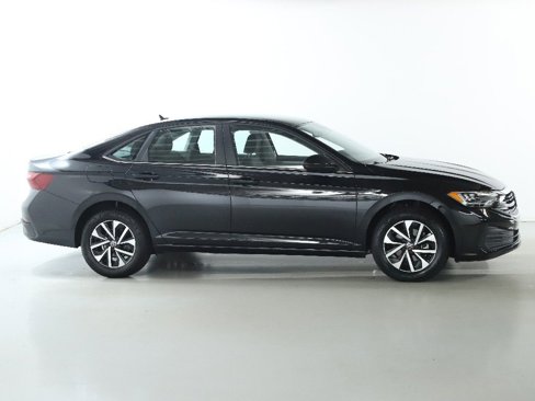 Used 2024 Volkswagen Jetta S image 11