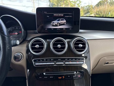 Used 2017 Mercedes-Benz GLC 300 image 22