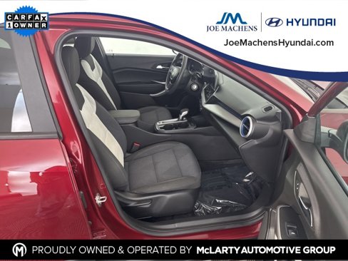 Used 2024 Chevrolet Trax LS w/ Driver Confidence Package image 11