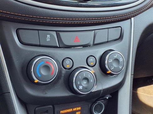 Used 2020 Chevrolet Trax LS image 11