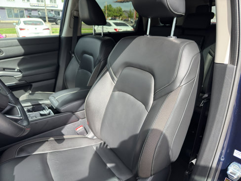 Used 2022 Nissan Pathfinder SL image 12