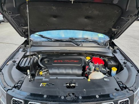 Used 2019 Jeep Compass Limited image 13