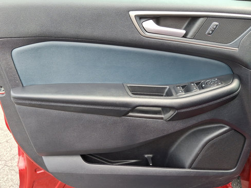 Used 2022 Ford Edge SEL w/ Sport Appearance Package image 13