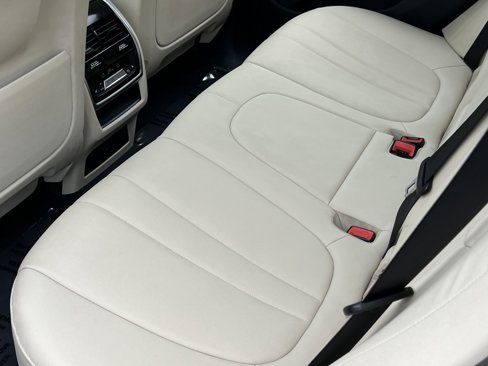 Used 2021 BMW X5 xDrive40i w/ Premium Package image 18