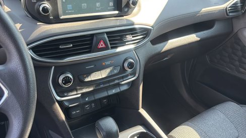 Used 2020 Hyundai Santa Fe SEL image 20