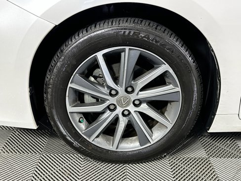 Used 2017 Lexus ES 300h image 35
