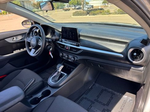 Used 2023 Kia Forte LXS image 16