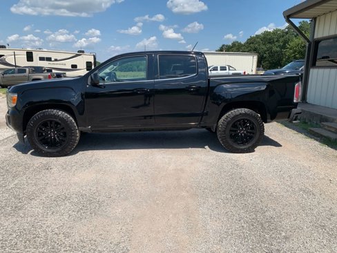 Used 2018 GMC Canyon SLE w/ SLE Convenience Package image 2