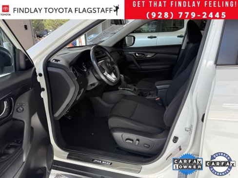 Used 2017 Nissan Rogue SV image 12