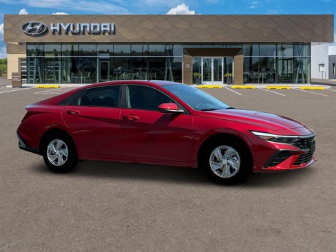 New 2025 Hyundai Elantra SE image 10